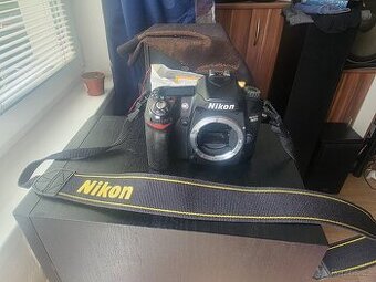 NIKON D 80