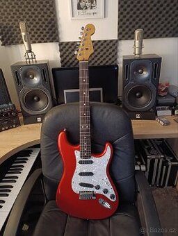 Elektrická kytara Fender Stratocaster USA+kombo Fender