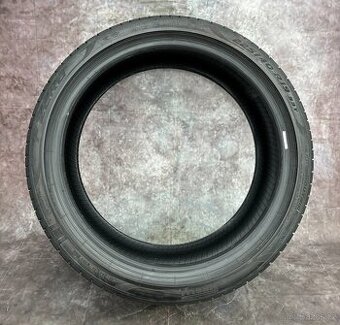 Letní pneumatika Pirelli 225/40/19 93Y RSC DOT22
