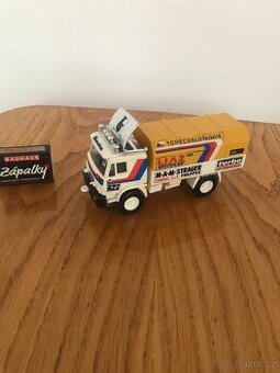 Retro Liaz kamion 4x4