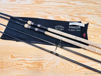 2 DĚLENÉ KAPROVÉ PRUTY ESOX CARPERS TANKER / 3,60 m / 3 lb.