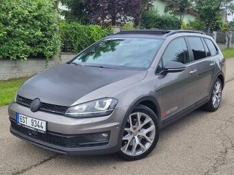 VW Golf VII 2.0TDi 135kW DSG Alltrack - Panorama - kůže