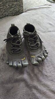 Trekingova obuv Vibram