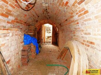 Chvalovice, vinný sklep, 24 m², zděný – vinný sklep