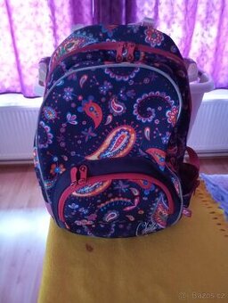 Prodám  školní batoh značky TOPGAL