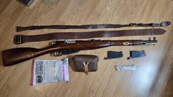 MOSIN NAGANT M1938 - Pravé Dřevo [ST] + příslušenství