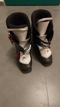 Prodám dětské lyžařské boty (velikost 37-38 EUR)