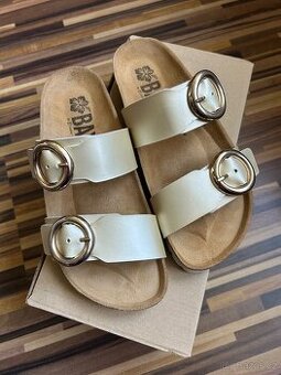 Zlaté pantofle Bayton