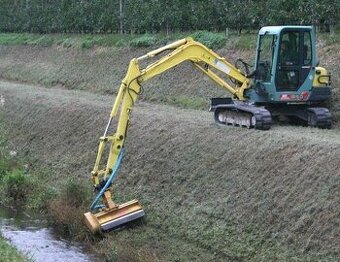 mulčovač na minibagr