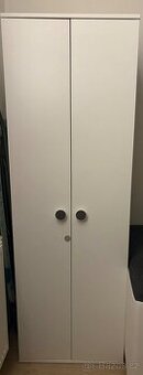 Šatní skříň