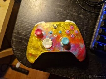 Xbox Wireless Controller – Forza Horizon 5 Limited Edition