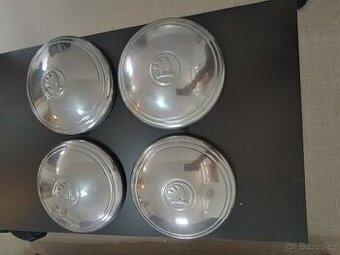 4 KS - Chromované poklice ŠKODA 1000MB/100/110/105/120