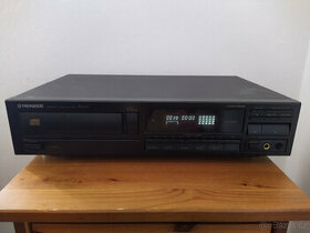 CD přehrávač Pioneer PD201 na díly nebo na opravu