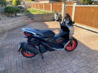 Aprilia 125 SRGT