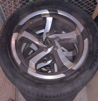 Nissan Qashqai - 1
