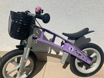 first bike + kosik a zvonek hezký stav