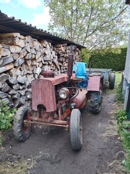 Prodám traktor s vlekem