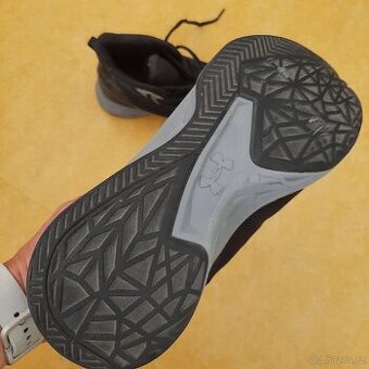 Boty under armour