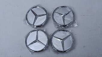 4 středové kryty na Mercedes Benz