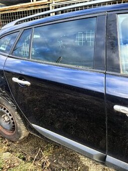 Dveře Megane 3 combi zadní pravé bez lakování