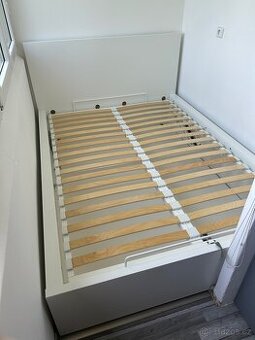Manželská postel MALM IKEA