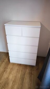 Prodám bilou komodu IKEA Malm 6 šupliku