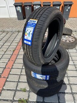 215/55 r17