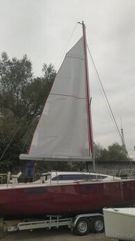 Rolovací ráhno hlavní plachty Mainsail furling