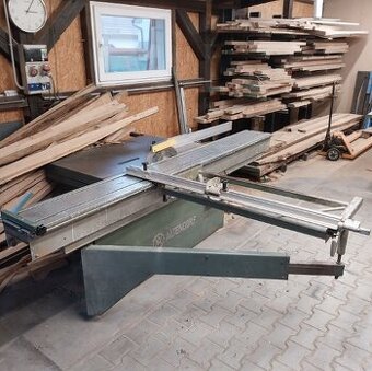 Formátovací pila Altendorf F90