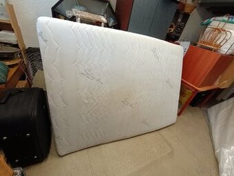PRODÁM ZDRAVOTNÍ MATRACI 140 x 200 x 30, Trutnov