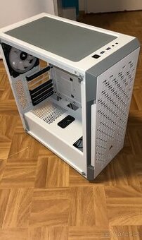 Corsair iCUE 220T RGB Airflow Tempered Glass