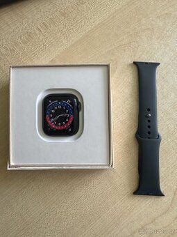 Apple Watch SE Cellular 2022 44mm - Nové