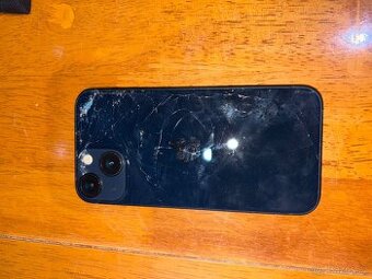 iPhone 13 mini – 128 GB – černý – funkční, ale má rozbitá zá