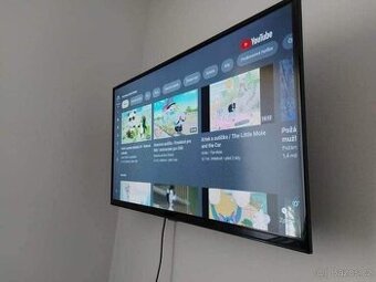 SMART TV 82 CM