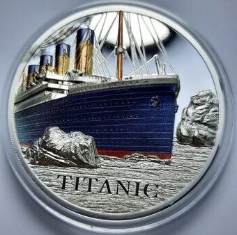 Stříbrná  1 oz mince Titanic 2022 hrudkou uhlí z Titanicu
