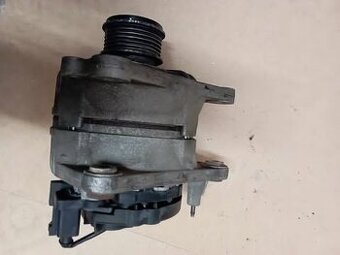 Škoda octavia 1.9 tdi   81  kw alternator    cen 500 kč