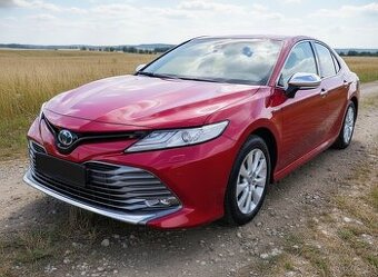 Prodám Toyota Camry Hybrid Executive; 45t km, odpočet DPH