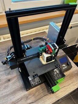 Creality ender 3 PRO s upgrade + náhradní díly