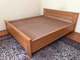 Manželská postel z masivu - jasan
