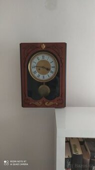Nástěnné hodiny bicí