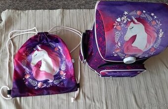 Školní aktovka Ergo - kůň zn. Baagl