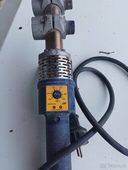 Svářečka na plastové trubky