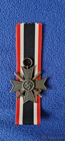 Válečný záslužný kříž s meči 2. třída - KVK2