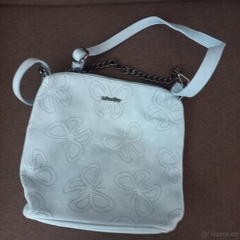 Krásná nová kožená kabelka