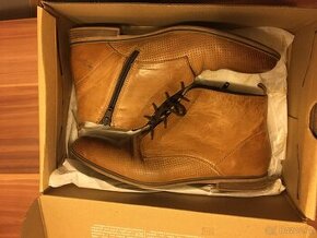 Kožené kotníčkové boty zn. Baťa