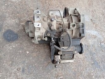 ;Škoda Octavia 1,6 benzinová  74kw   - převodovka