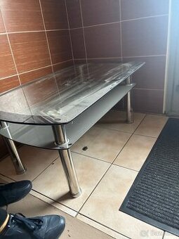 Konferenční stůl skleněný