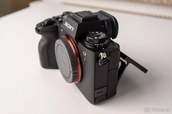 Digitální bezzrcadlový fotoaparát Sony Alpha A1 50MP – černý