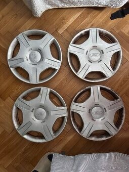 Zachovalé originální poklice Ford 14 palců