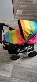 Kočárek pro panenky